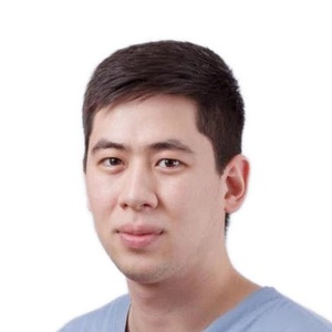 Куртусунов Фарид Баговдинович, стоматолог, стоматолог-хирург - Астрахань