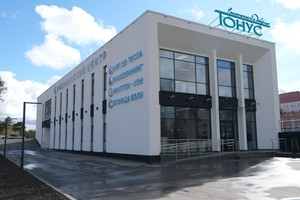 Вход в клинику