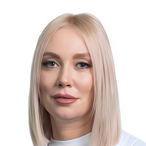 Жұлдыздардың емізіктері көйлектерінен көрінеді.