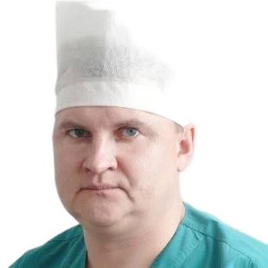 Хирург горно алтайск. Стоматолог хирург Синюхин Горно-Алтайск.