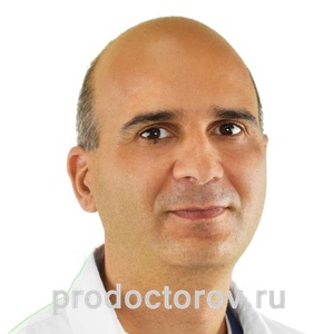 Фотография с изображением руководителя