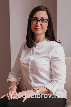 Фотография с изображением руководителя