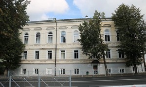 Вход в поликлинику Вход в поликлинику