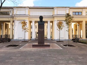 памятник С.П. Боткину 