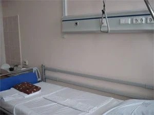 Прикроватный блок управления с кнопкой вызова медсестры (www.apogey-med.ru)