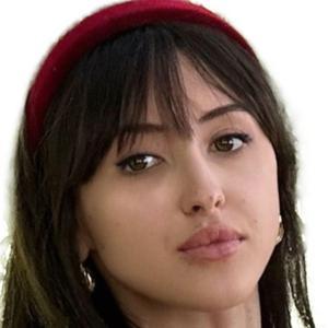 Сильвия Сентті үш ер адам былғайды - vta-import.ru сайтында