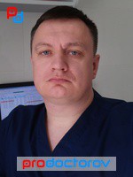 Сикк Артем Николаевич, Стоматолог-имплантолог, стоматолог-хирург - Омск