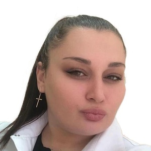 Тайра Бэнкстің жалаңаш суреті