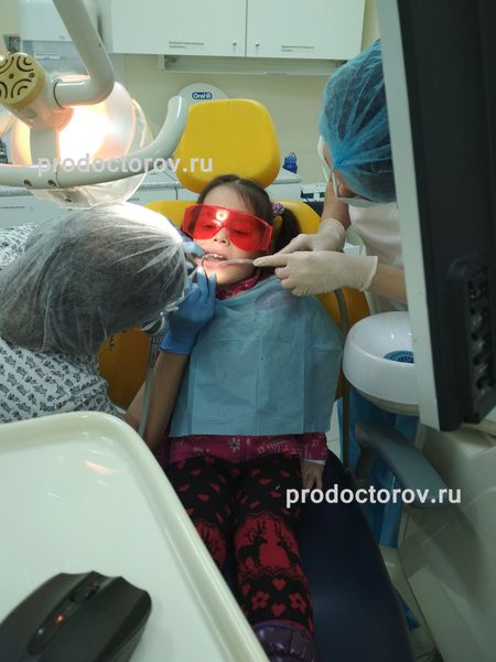 Дочь стоматолога на фотосессии