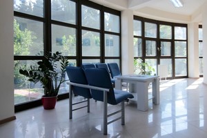 Холл поликлиники Холл поликлиники