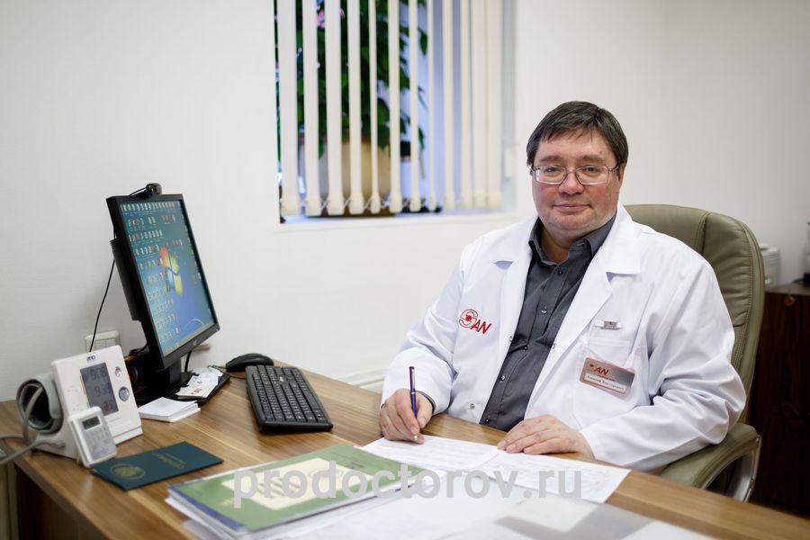 Бочаров А. В. - C 2016 года - главный врач клиники психиатрии Доктор САН