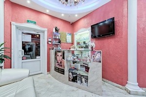 Ресепшн центра на Малой Каштановой Аллее