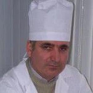 Омаров омар алиевич ректор дгу с семьей. Курбан омаров. Курбан омаров дагестанец. Омаров чупалав алиевич. Ректор дгу омар алиевич.